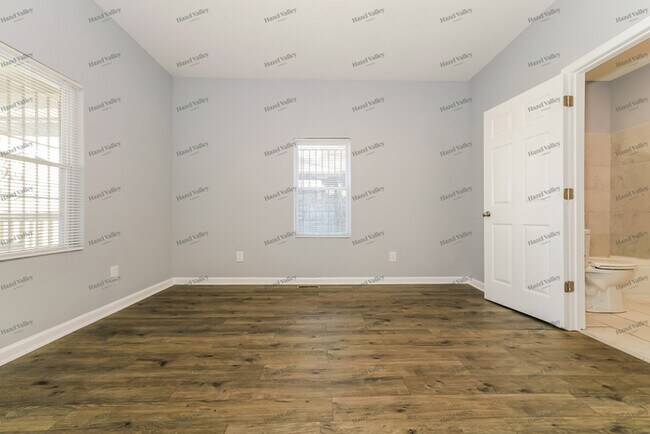 Building Photo - 3911 Bellefontaine Ave