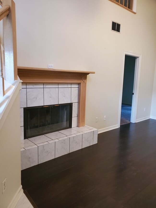 Building Photo - 3635 Green Acres Dr