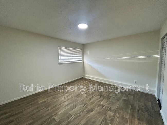 Building Photo - 6308 Newtown Cir
