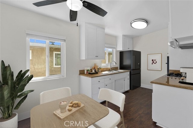 Building Photo - 271 16th Pl