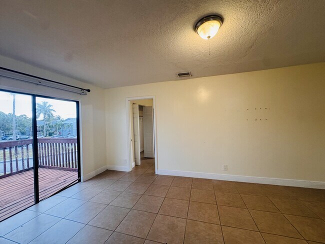 Building Photo - 7 Crossings Cir