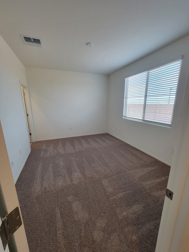 Building Photo - 15257 N Desert Lilac Ln
