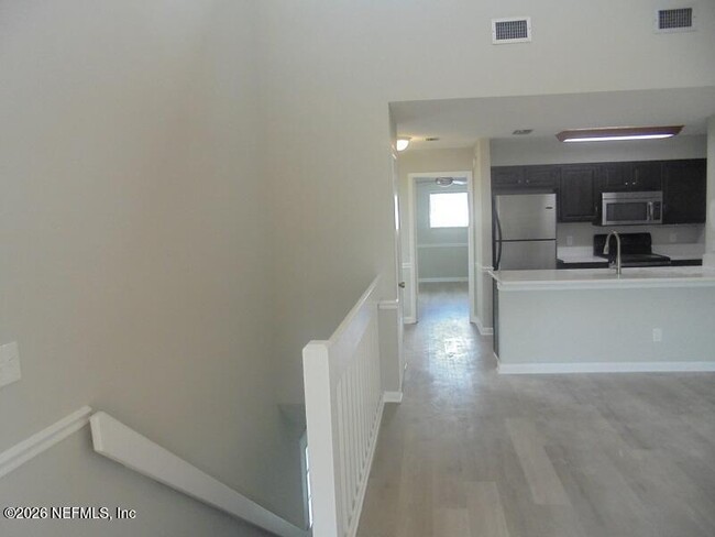 Building Photo - 319 Second St