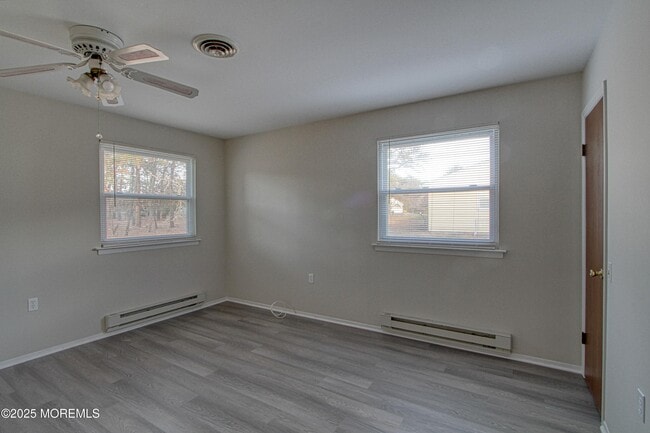 Building Photo - 12A Birchwood Dr