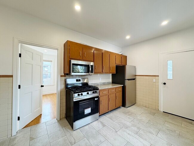 Building Photo - 71 W Eagle St