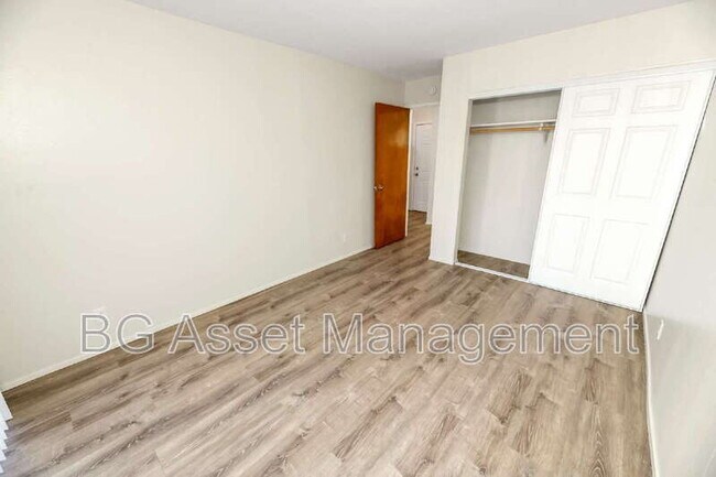 Building Photo - 3600 Dimond Ave