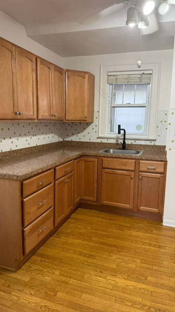 Building Photo - 10006 Plymouth Ave