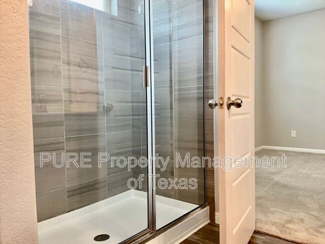 Building Photo - 128 Earl Keen St