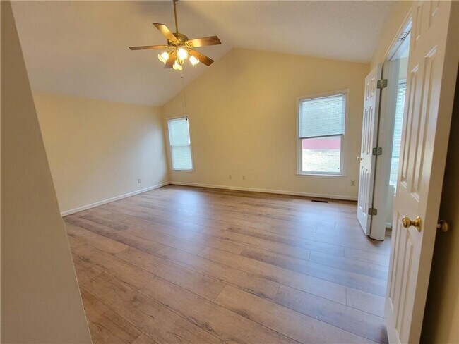 Building Photo - 2110 Glenellen Dr NW
