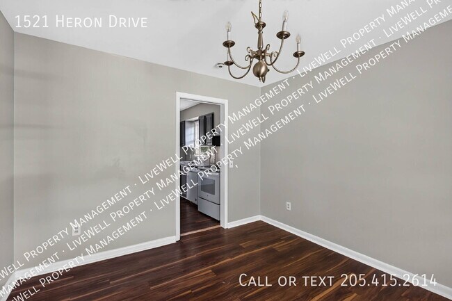 Building Photo - 1521 Heron Dr