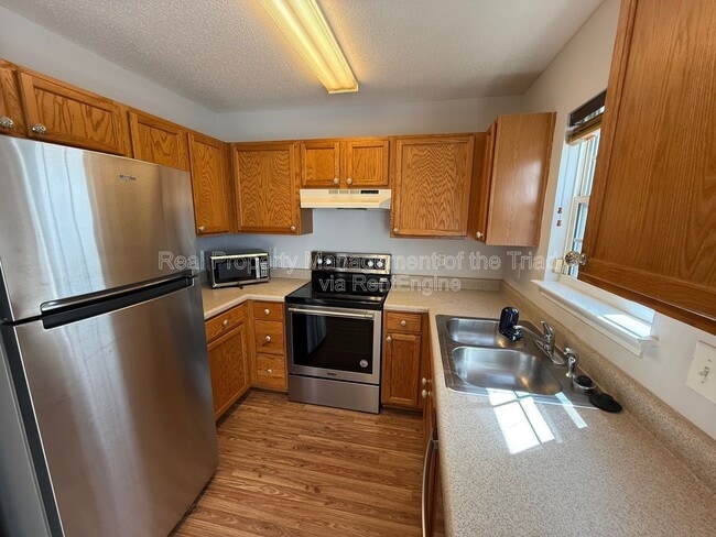 Building Photo - 255 Malamute Ln