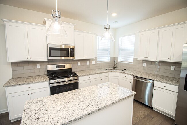 Building Photo - (Coming Soon) New 5 Bedrooms home in Indian Trail!