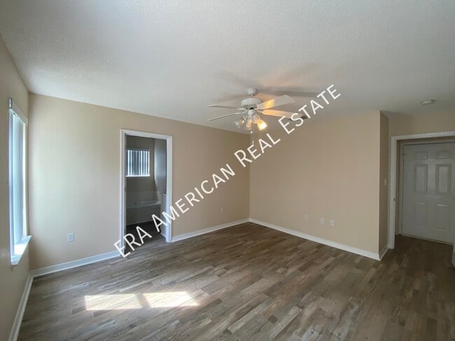 Building Photo - 6909 Leisure St