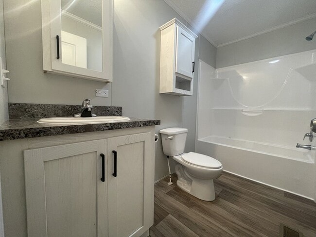 Building Photo - 15811 Croatia Dr