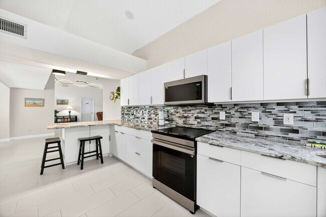 Building Photo - 7534 Swiss Fairways Ave