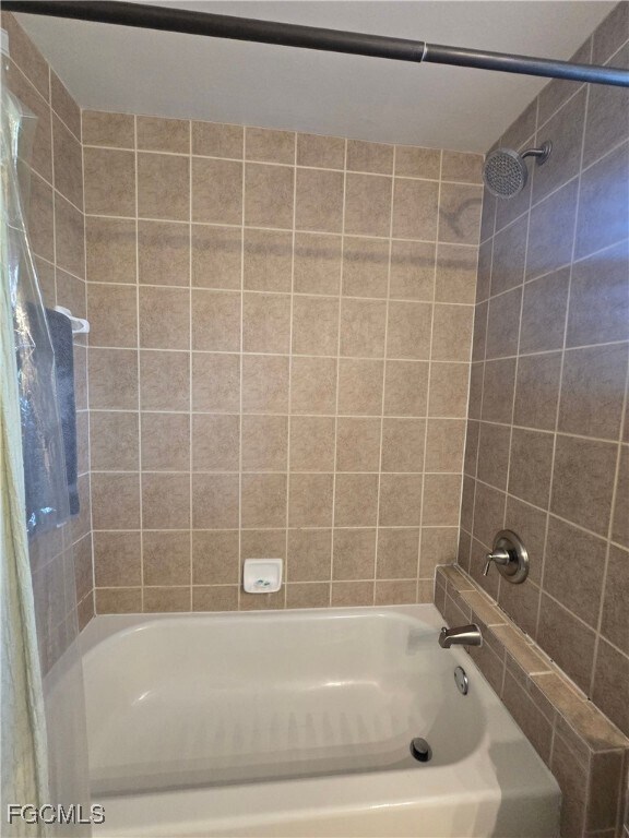 Building Photo - 2309 SW 27th St