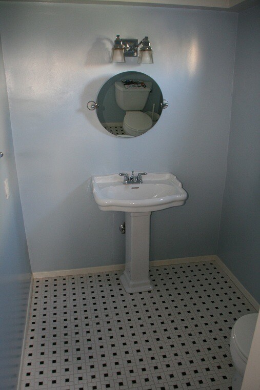 Building Photo - 839 N Alfred St