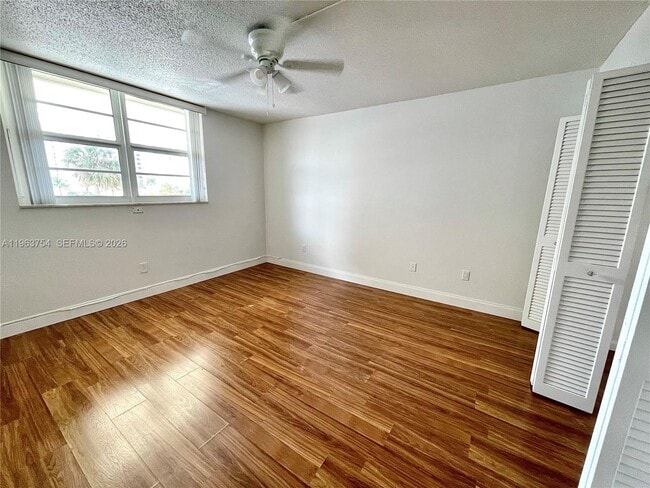 Building Photo - 1501 S Ocean Dr