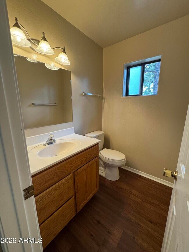 Building Photo - 574 Walnut Creek Loop