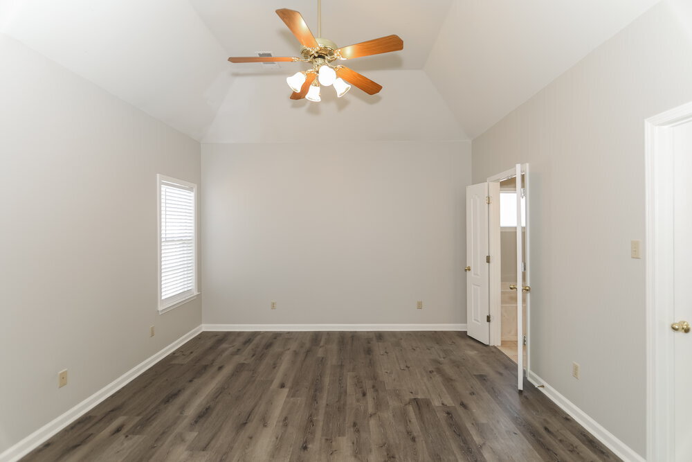 Building Photo - 5033 Thornebrook Cove