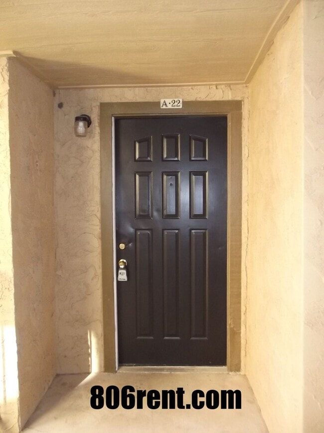 Building Photo - 1 Bedroom, 1 Bath with Carport - Raintree Manor Condo