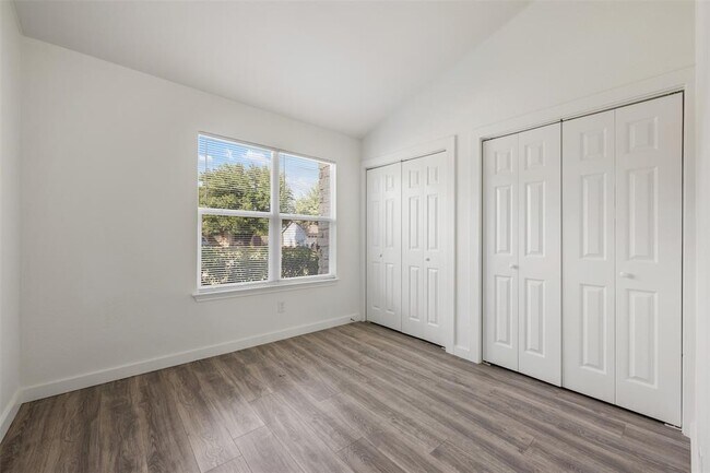 Building Photo - 1807 Verbena Way