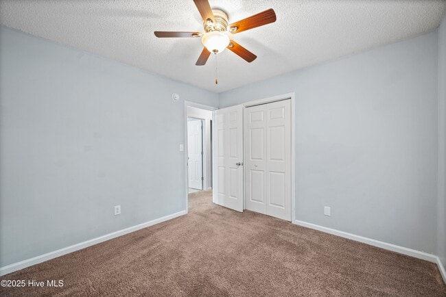 Building Photo - 107 Chestnut Ct