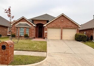 Building Photo - 3121 Fox Hollow Dr