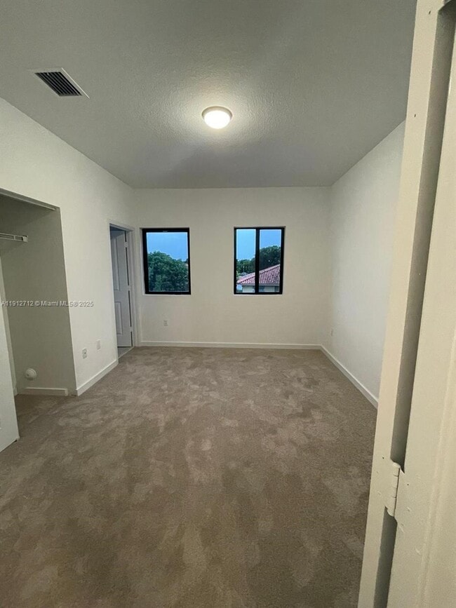 Building Photo - 25308 SW 135th Ave