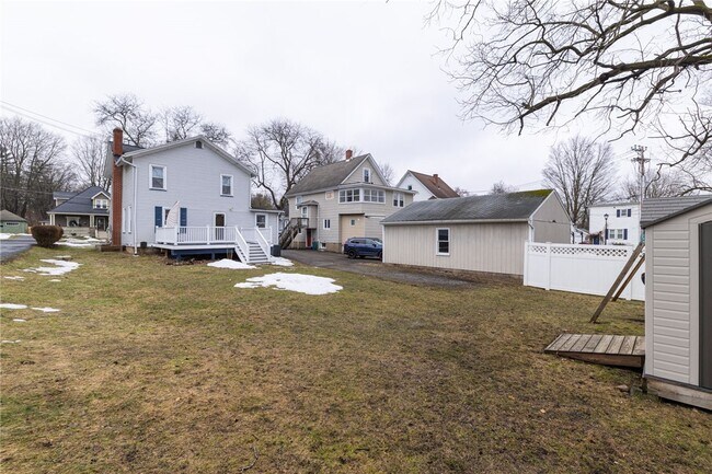 Building Photo - 7 Beardsley St