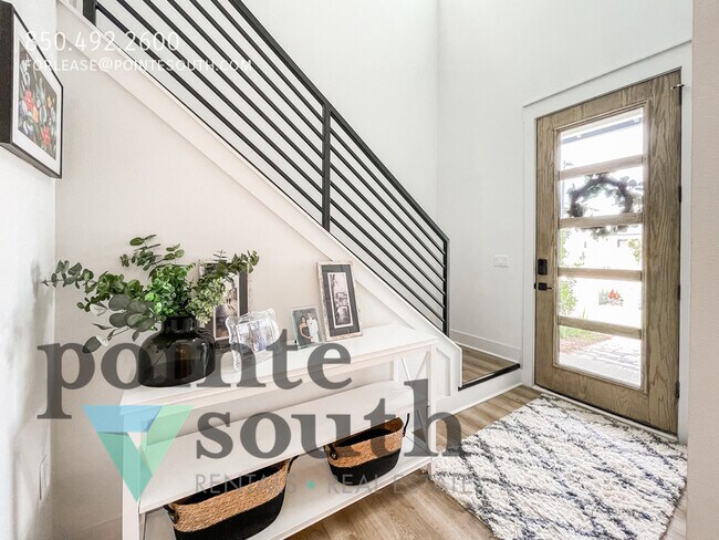 Building Photo - 13805 Red Drum Ct