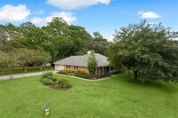 Building Photo - 658 Pierce Dr