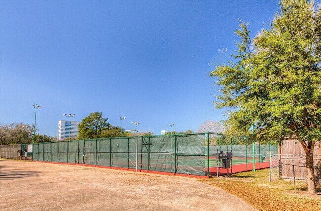 Building Photo - 2602 Briarbrook Dr