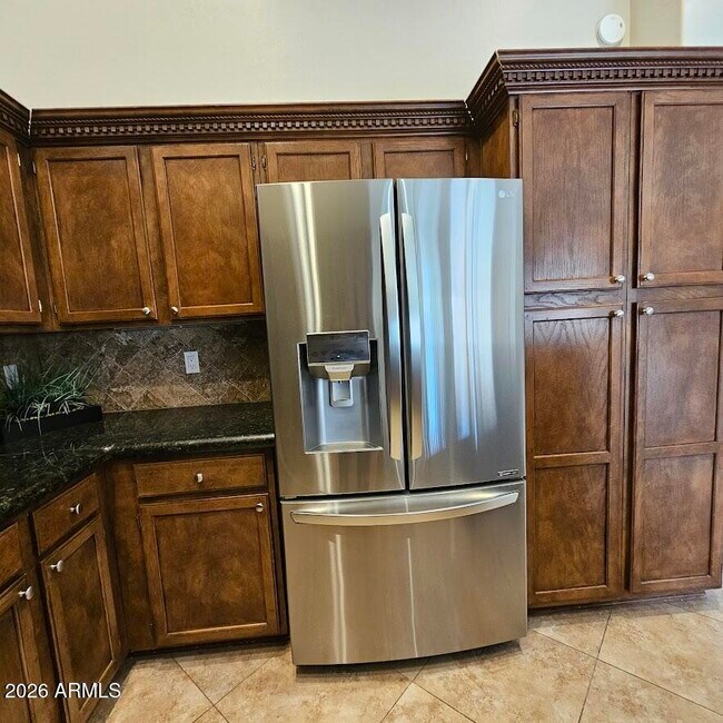 Building Photo - 10061 E Evans Dr