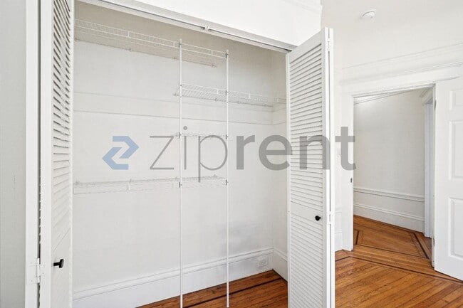 Building Photo - 1143 Anza St