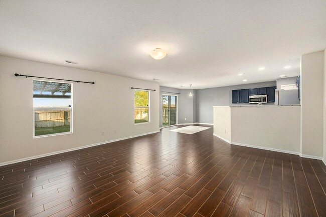 Building Photo - 3950 Celtic Ln