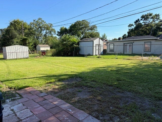 Building Photo - 6114 Andwood St