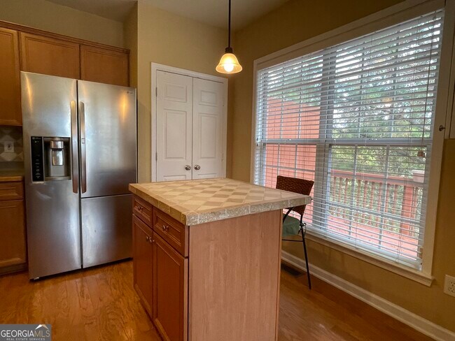 Building Photo - 1773 Highlands View Dr