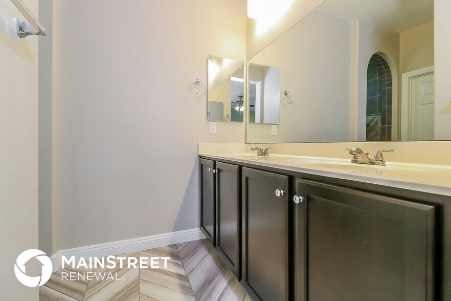 Building Photo - 20448 N 260th Ave.