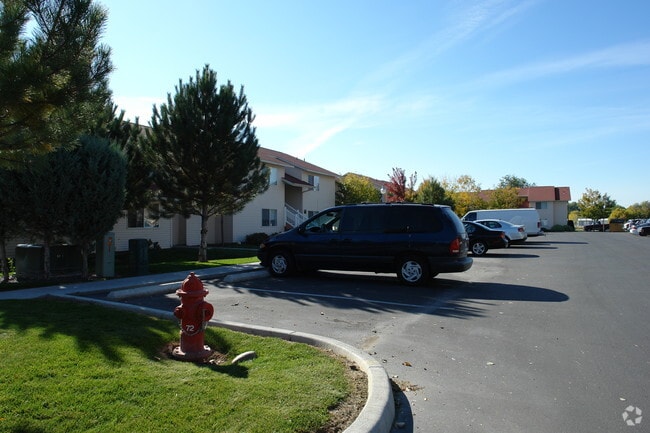 Building Photo - Brandon Bay Apartments
