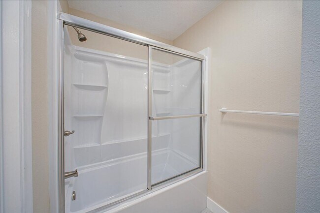Building Photo - Boise Bench Duplex