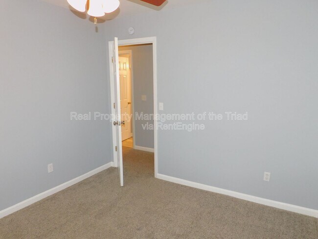 Building Photo - 5101 Mountain Ash Ct