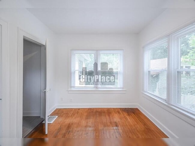 Building Photo - 3261 Carrollton Ave
