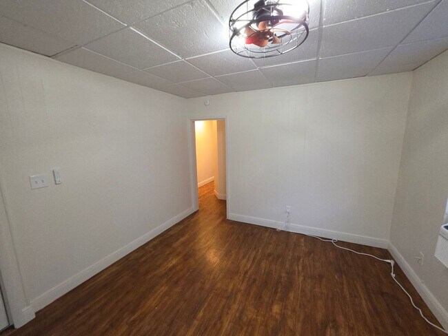 Building Photo - 202 Luella Ct