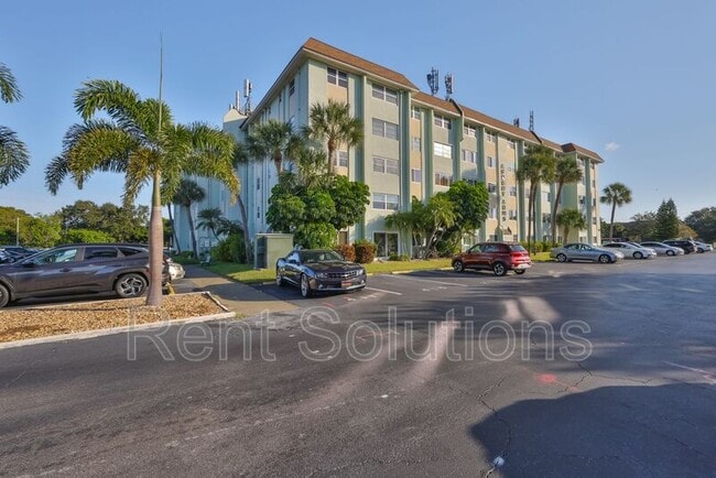 Building Photo - 801 83rd Ave N