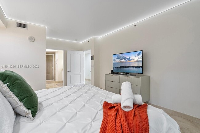 Building Photo - 17555 Atlantic Blvd