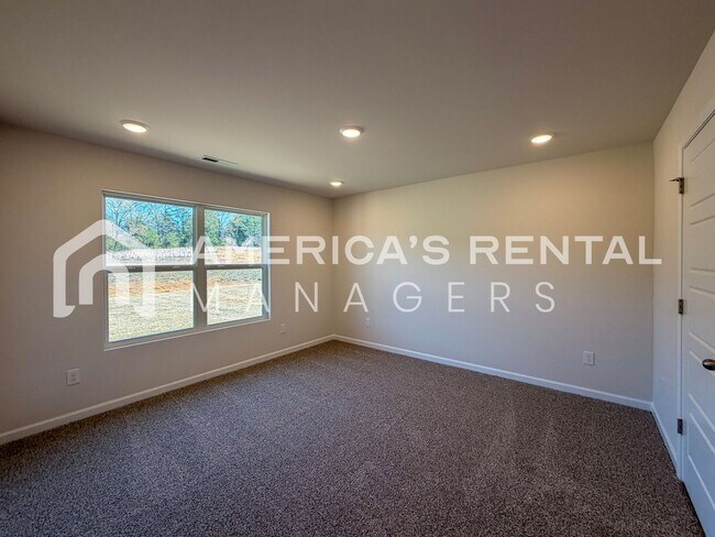 Building Photo - New Construction Home for Rent!