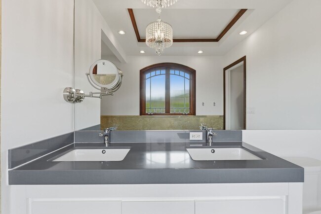 Building Photo - Exceptional Home in the Back of the Valley, Pacifica