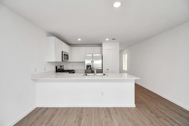 Building Photo - 1611 Windrose Bnd