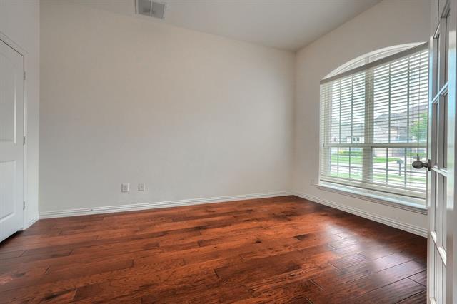 Building Photo - 12990 Lourdes Ln